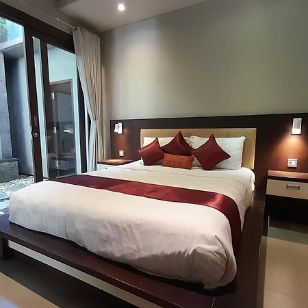Villa Sakura Jimbaran Екстер'єр фото