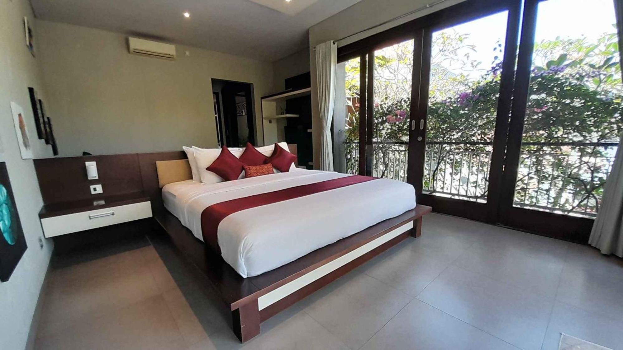 Villa Sakura Jimbaran Екстер'єр фото