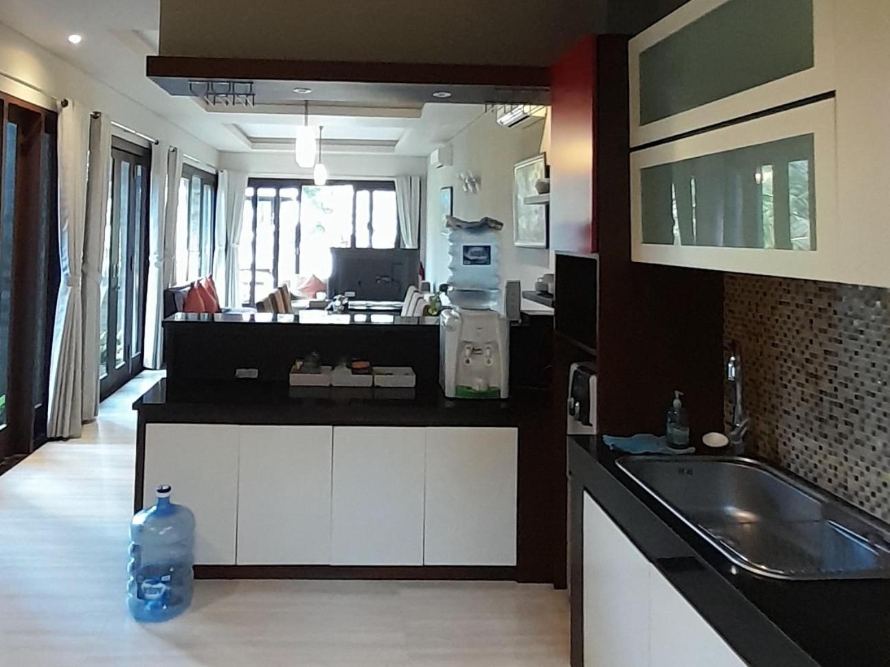 Villa Sakura Jimbaran Екстер'єр фото